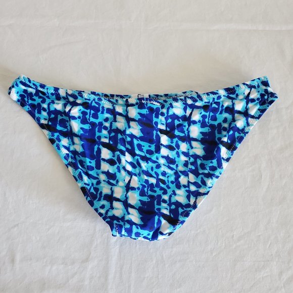 Triangle Bikini Low Rise Bottom - Picture 5 of 8